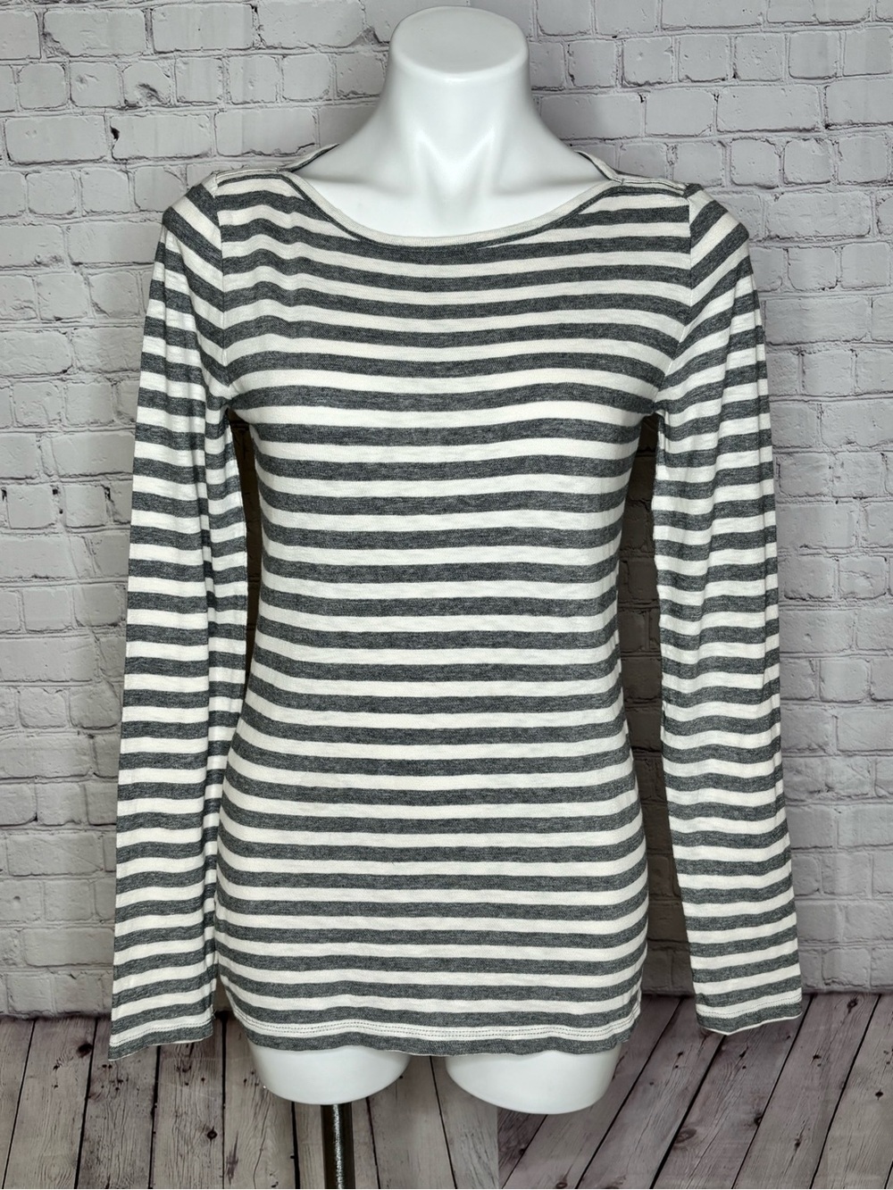 J.Crew Boat Neck Gray and Cream Striped Long Sleeve Artist T Size M